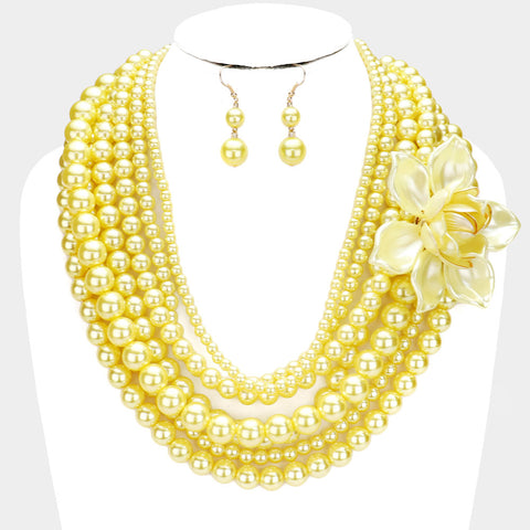FLOWER STRAND PEARL NECKLACE Yellow