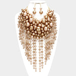 Beauty Pearl Necklace in Gold